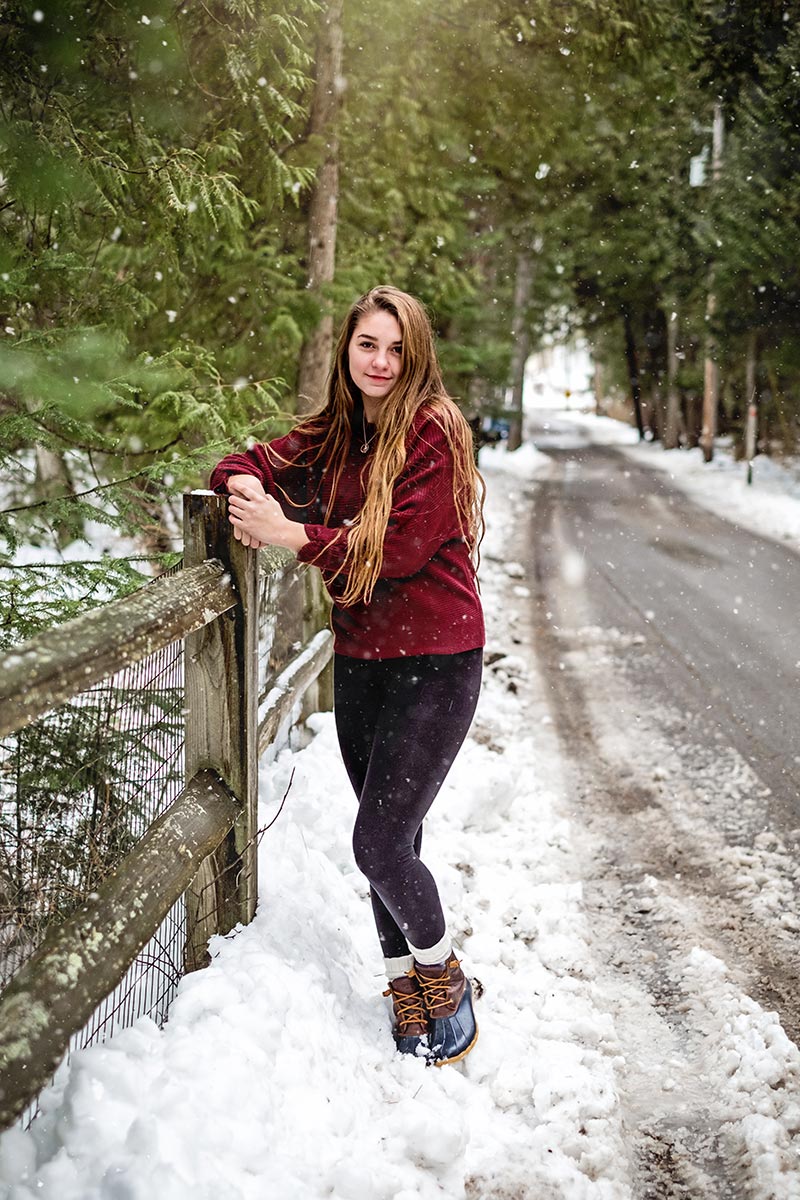 Leona-1384-2e senior portrait